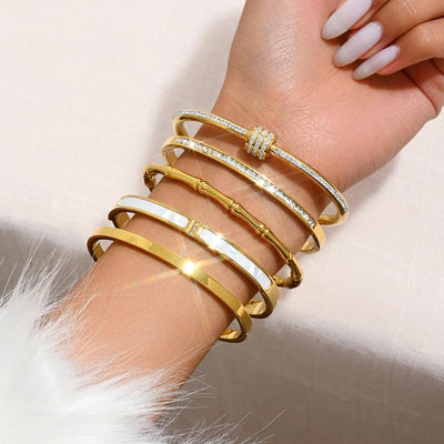 Stainless Steel Four-Leaf Clover Nail Bangle | 18K Gold Plated Lucky Charm Bracelet for Women